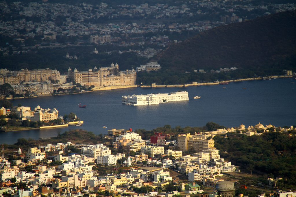 City Palace and Lake Pichola, Udaipur