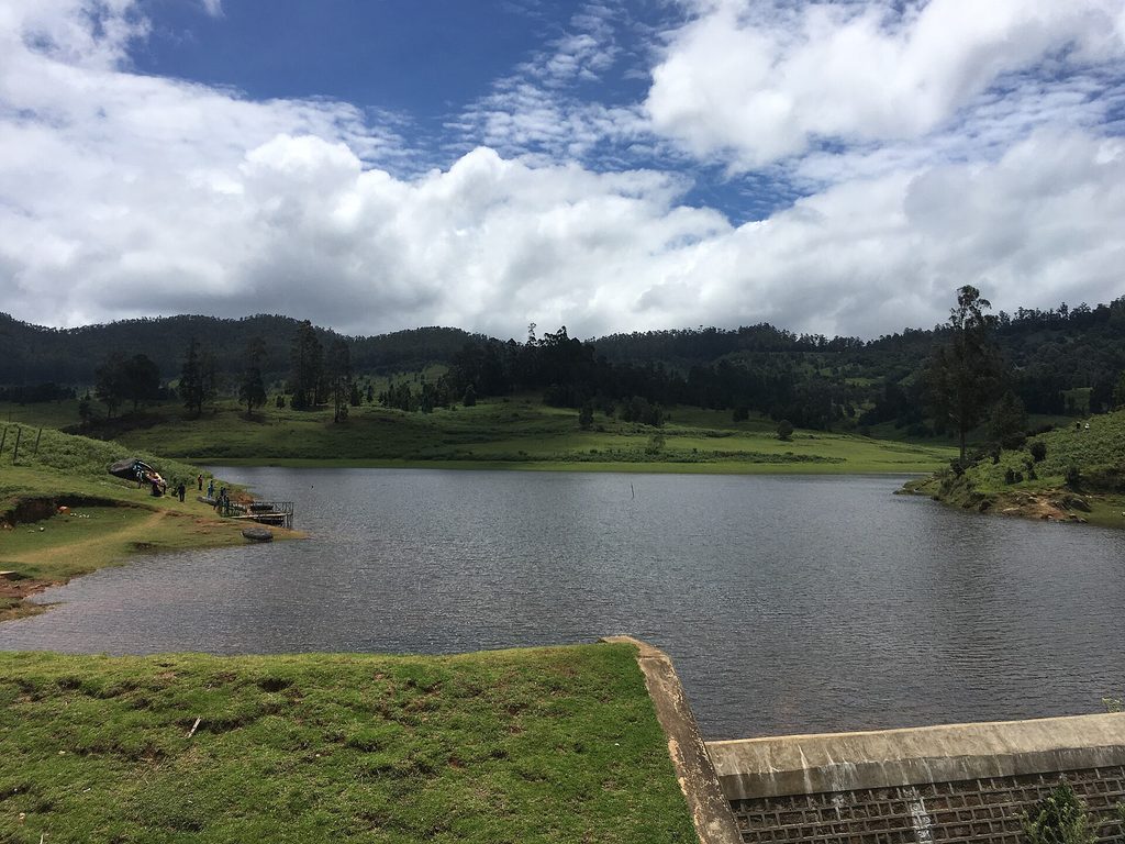 Mannavanur Lake and valley